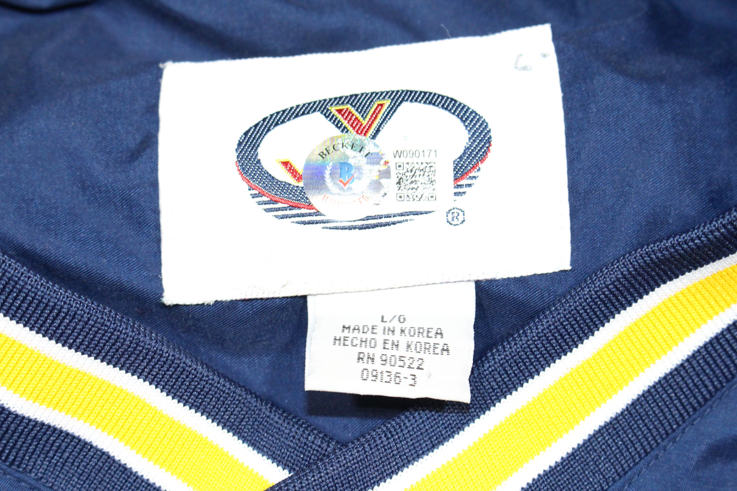 Lou Holtz Autographed Notre Dame Fighting Irish Pullover Size L