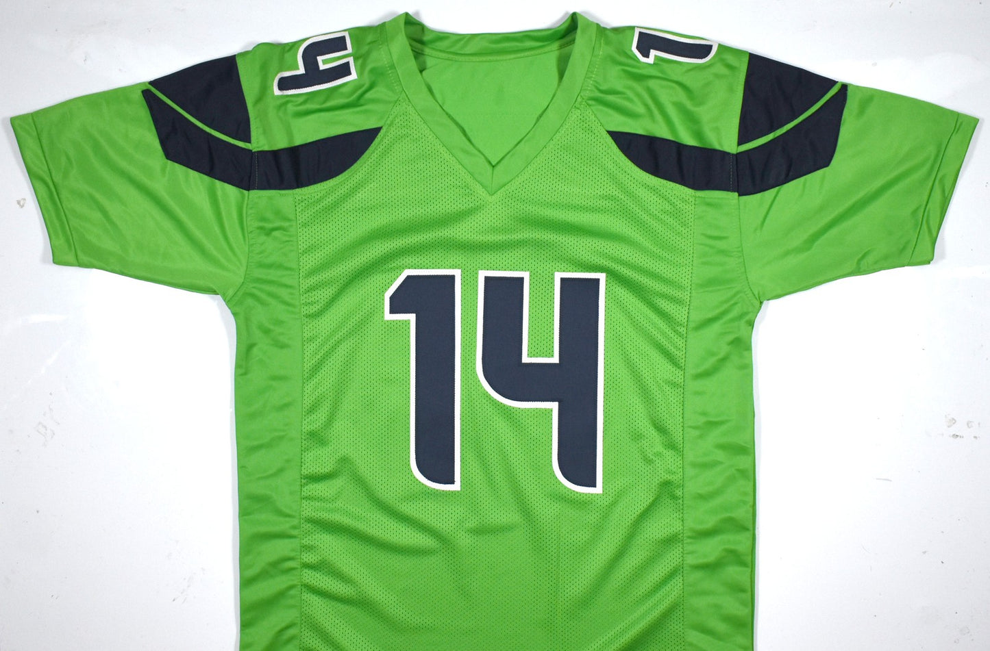 DK Metcalf Signed Seattle Seahawks Custom Green Jersey