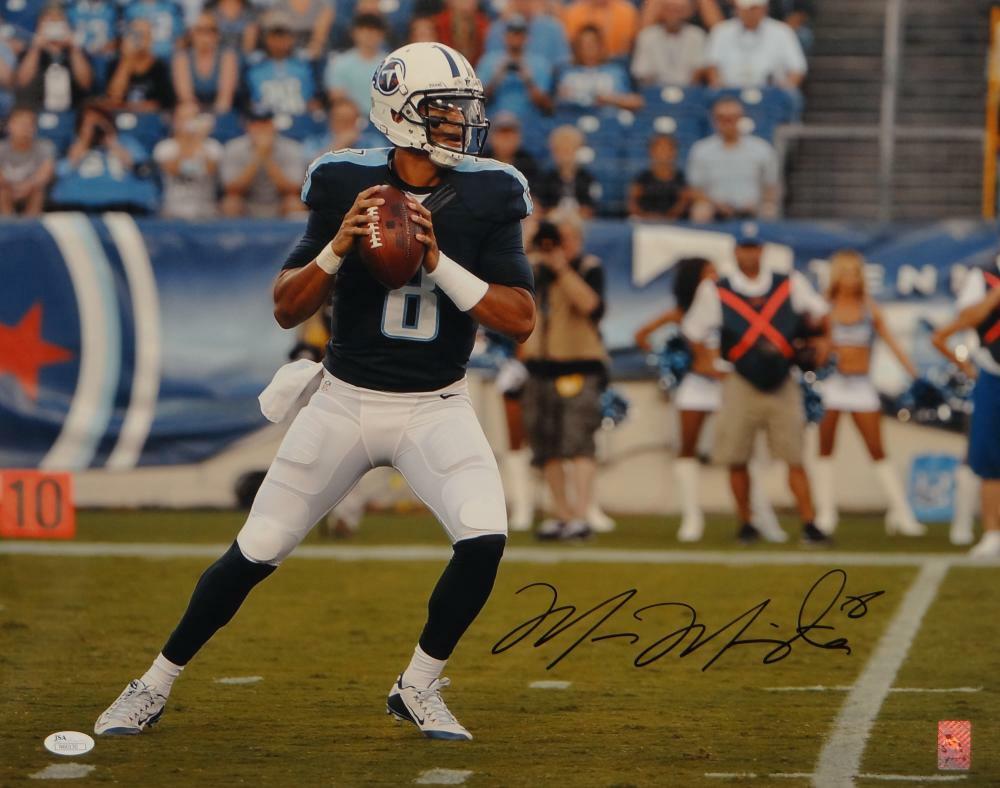 Marcus Mariota Tennessee Titans Signed Titans 16x20 Horizontal Passing Photo (JSA COA)