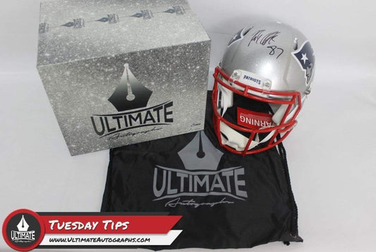 Ultimate Autographs mystery box with a signed item inside