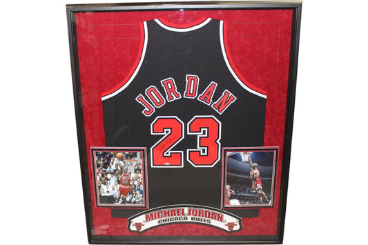 Signed Michael Jordan Chicago Bulls framed jersey