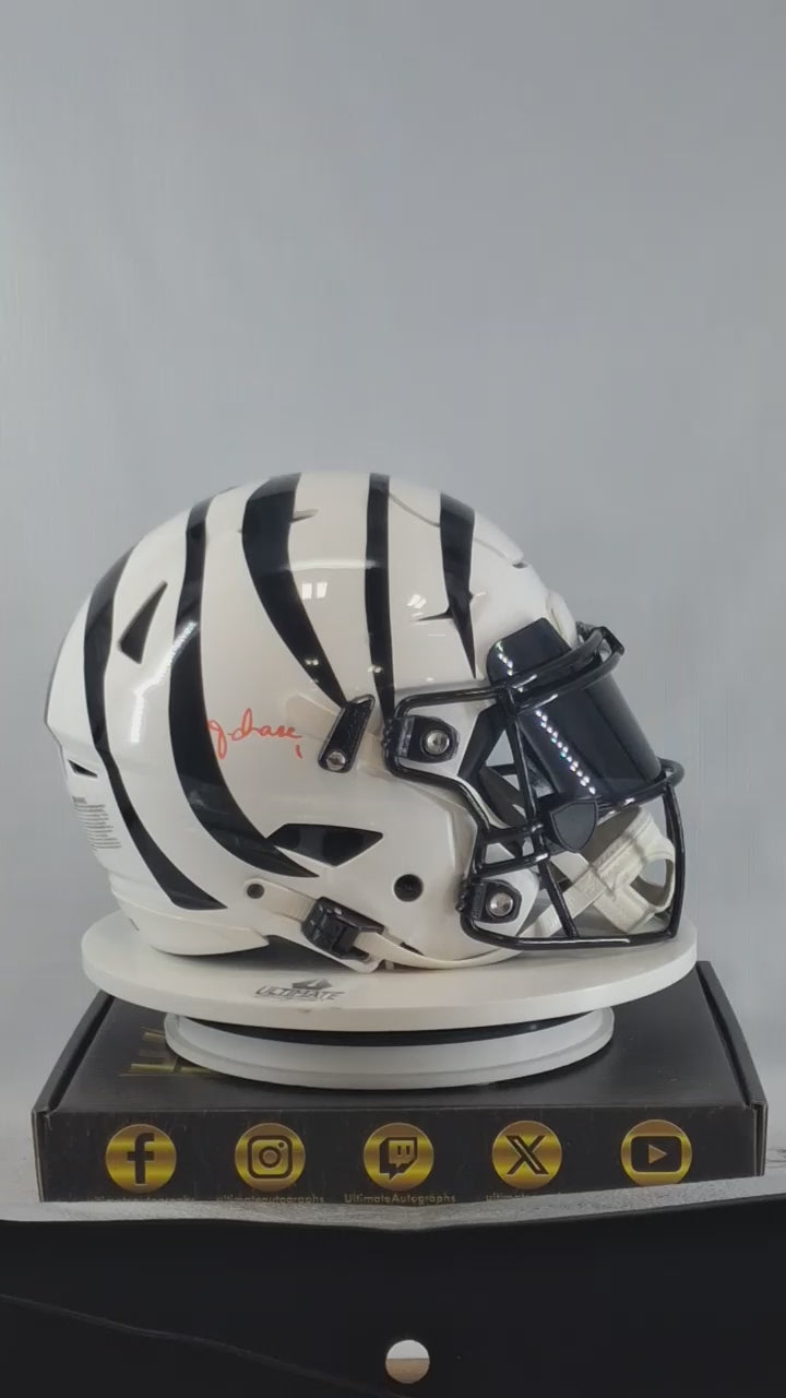 Alternates and Throwbacks Full-Size Authentic Helmet Live Break Series