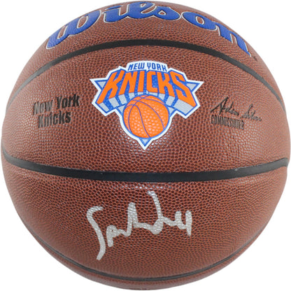 Spike Lee Autographed New York Knicks Logo Basketball (Beckett Witnessed)