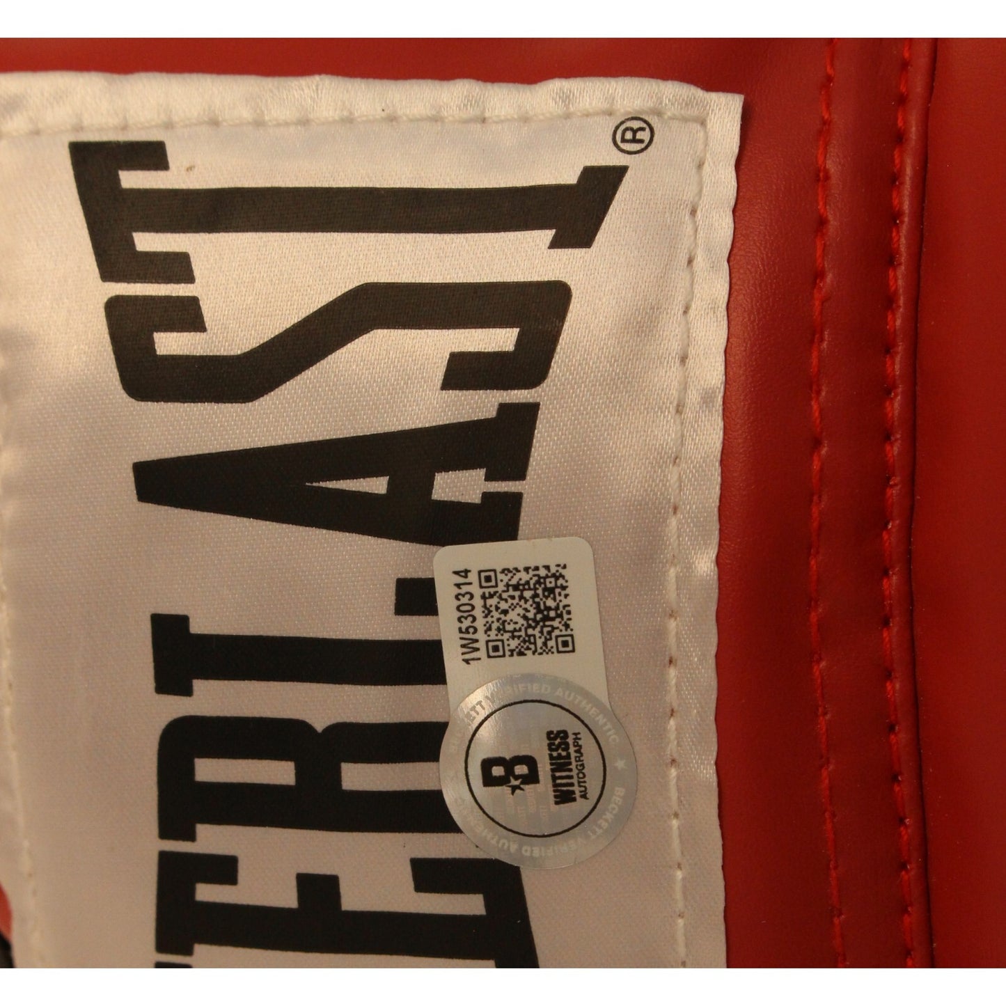 Tommy Hearns Autographed Red Everlast Boxing Glove