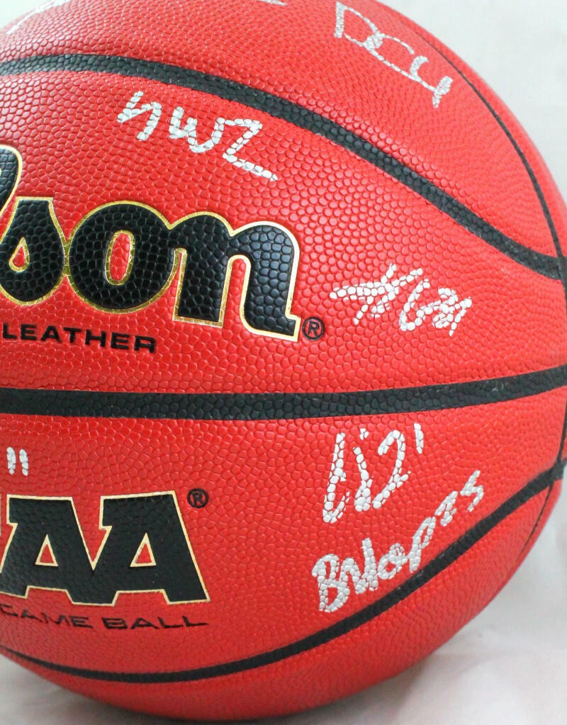2021-22 Kentucky Wildcats Team Signed Basketball (John Calipari)