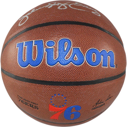 Julius Erving Philadelphia 76ers Autographed Logo Basketball (Beckett)