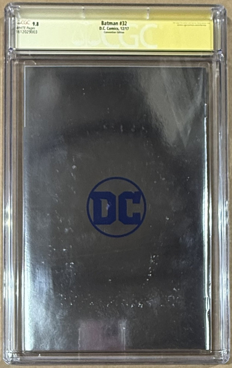 Ben Affleck Autographed Batman #32 Comic Book - NYCC Foil Variant