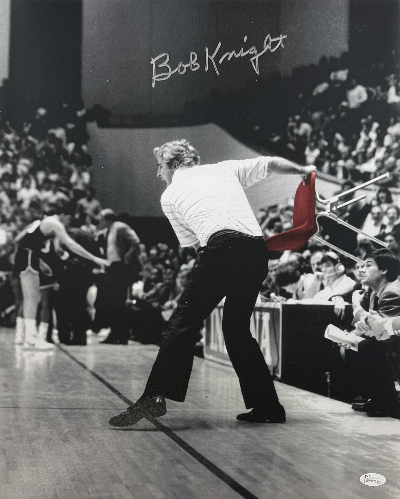 Bobby Knight Signed Indiana Hoosiers 16x20 Photo - Chair Throw