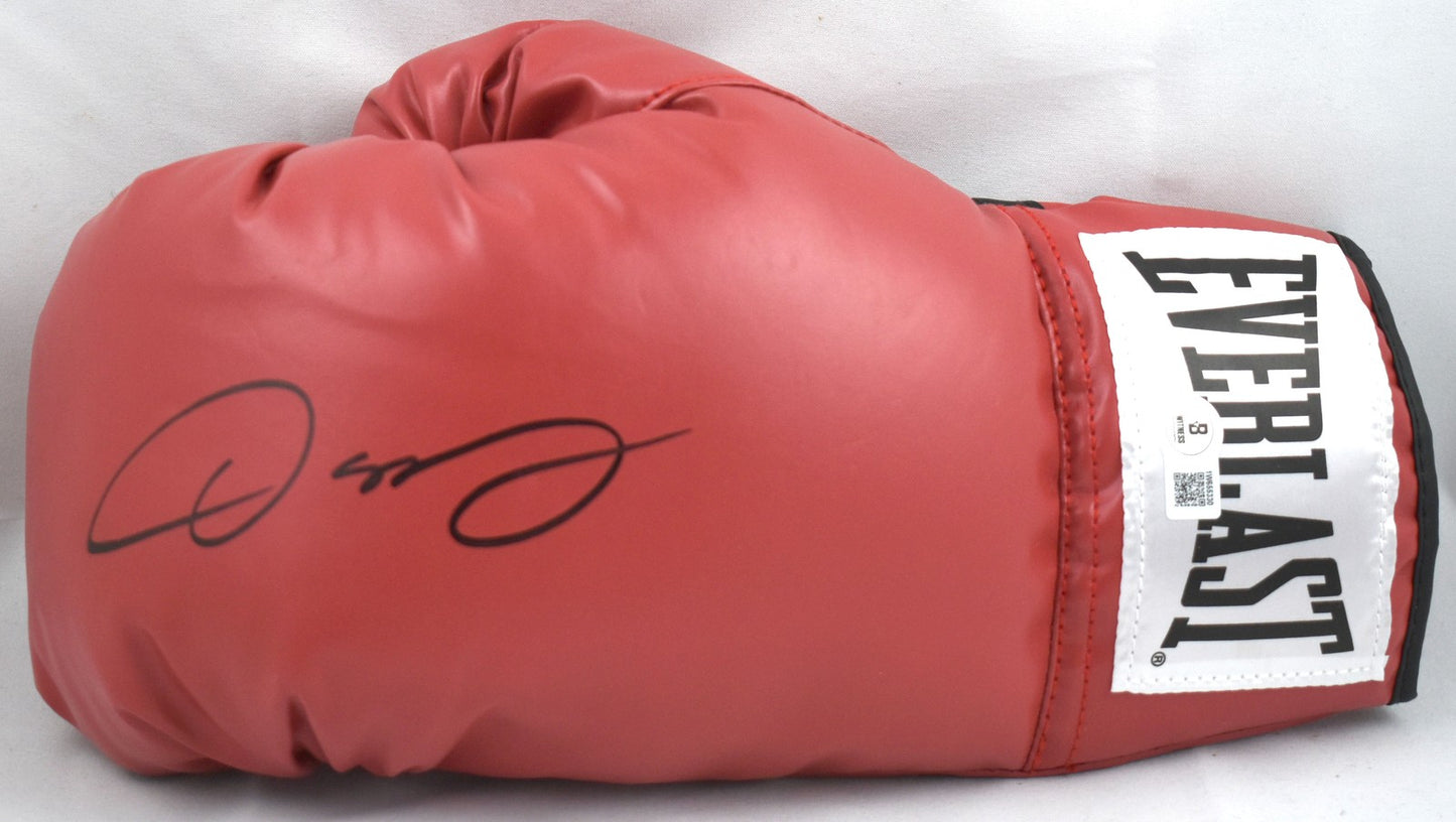 Oscar De La Hoya Autographed Everlast Boxing Glove