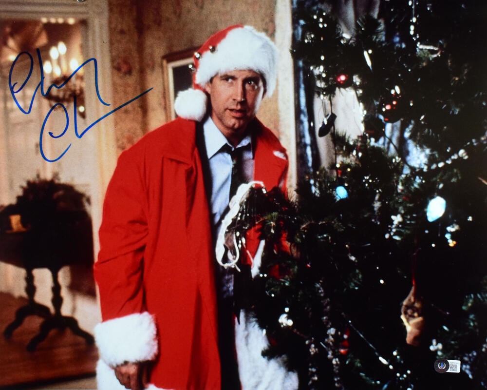 Chevy Chase Signed Christmas Vacation 16x20 Photo