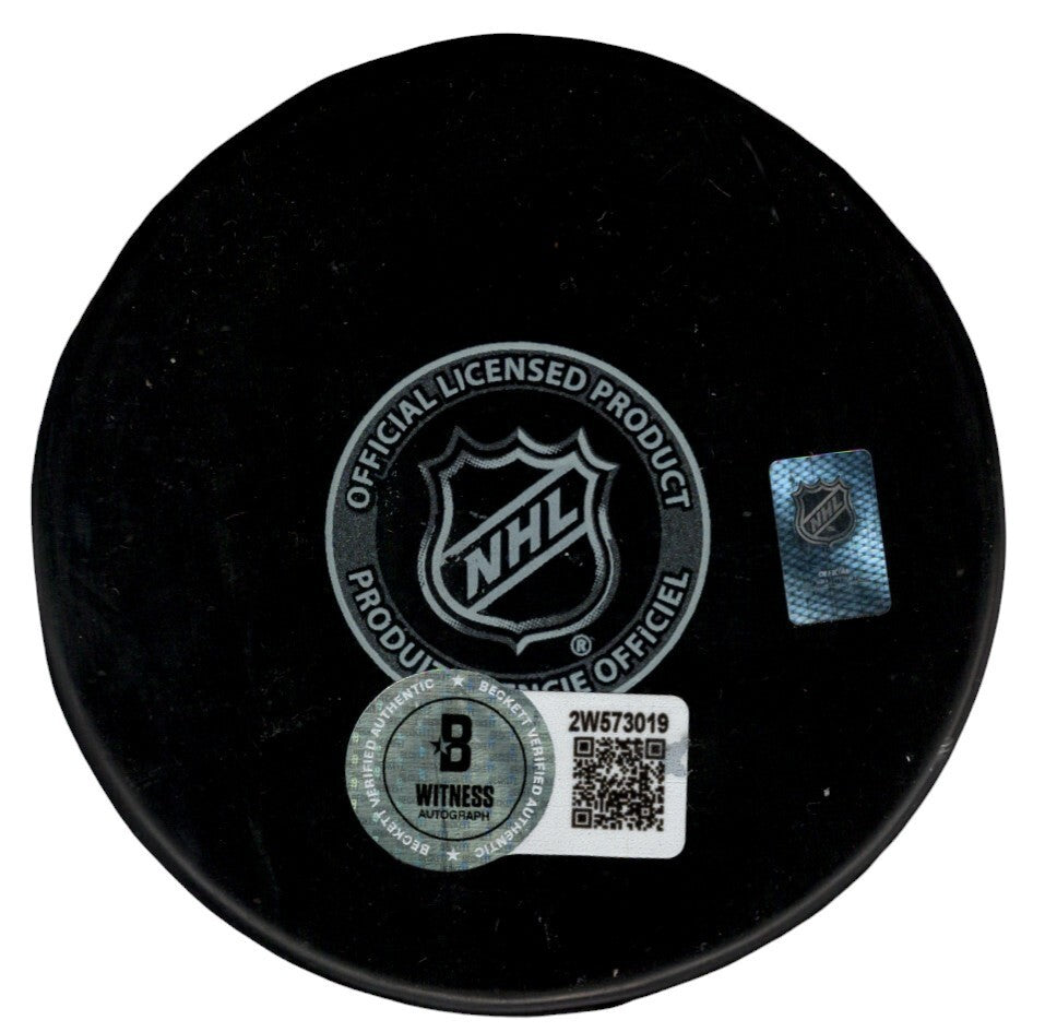 Doug Gilmour Signed Toronto Maple Leafs Puck with HOF 11 Inscription