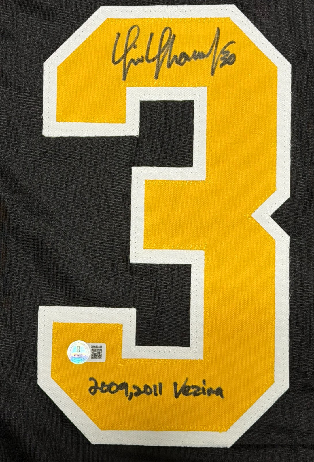 Tim Thomas Signed Boston Bruins Custom Jersey - 2009 & 2011 Vezina BAS