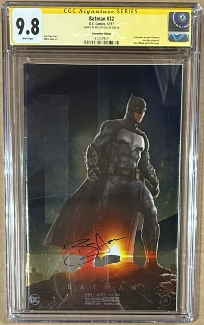 Ben Affleck Signed Batman #32 NYCC Foil Variant CGC 9.8