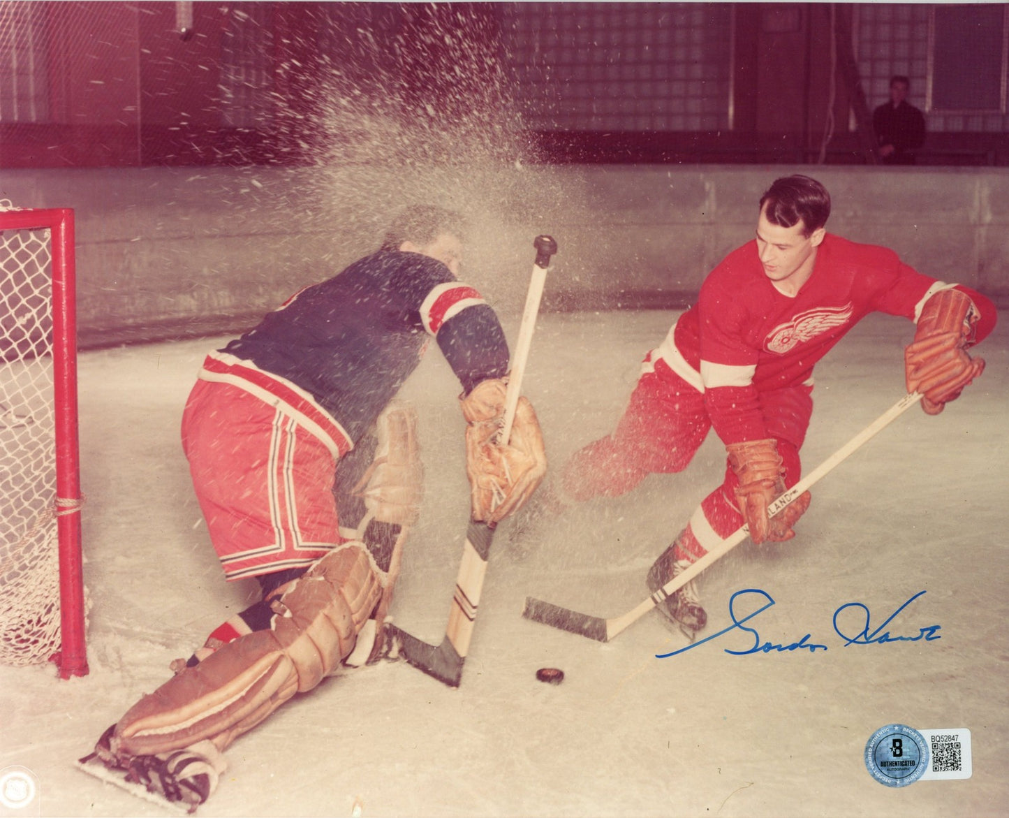 Gordie Howe Signed Detroit Red Wings 8x10 Photo