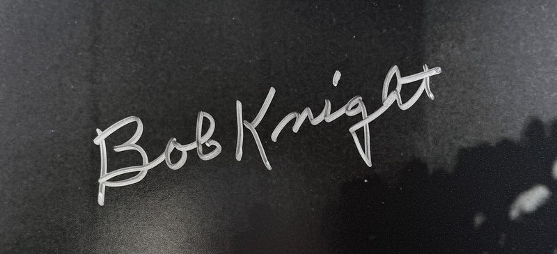 Bobby Knight Signed Indiana Hoosiers 16x20 Photo - Chair Throw