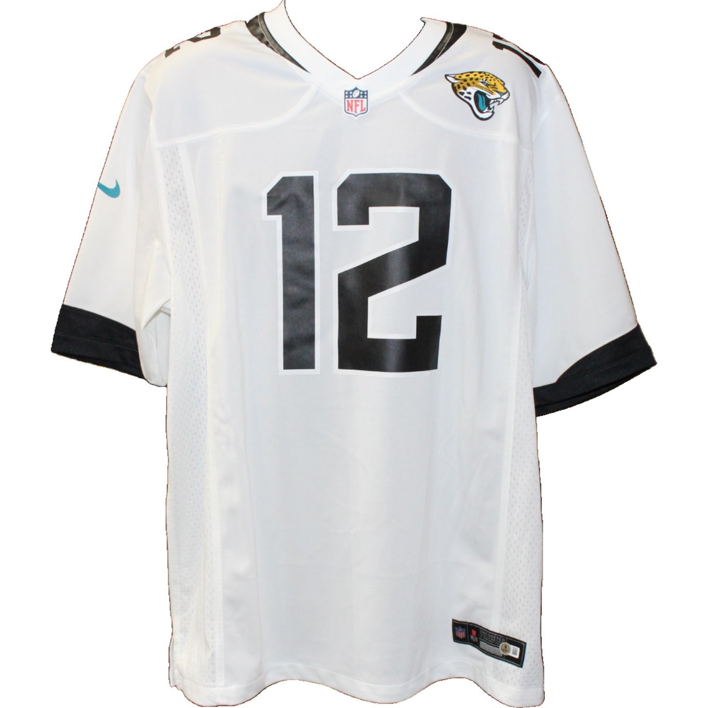 Travis Hunter Signed Jacksonville Jaguars White Nike Jersey (BAS Witnessed)