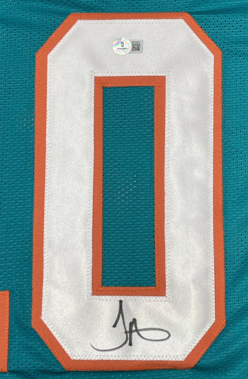 Tyreek Hill Signed Miami Dolphins Custom Throwback Jersey Beckett COA