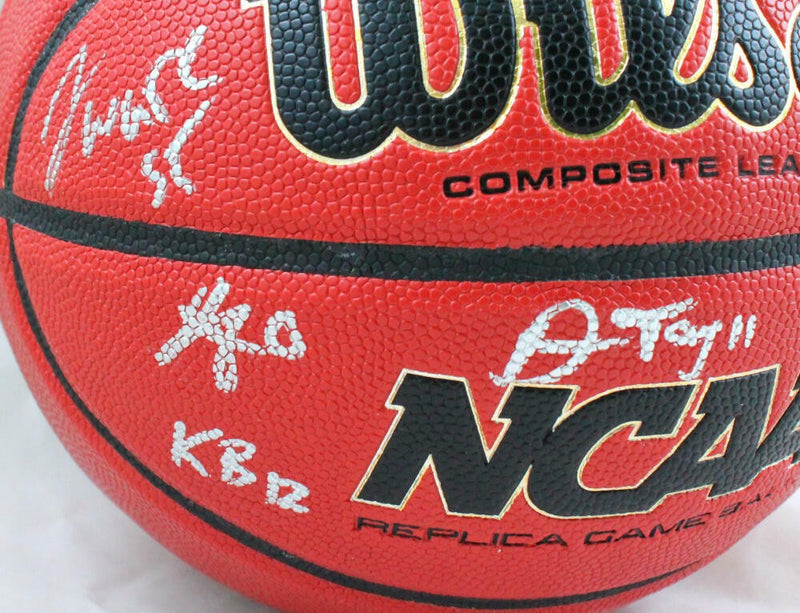 2021-22 Kentucky Wildcats Team Signed Basketball (John Calipari)