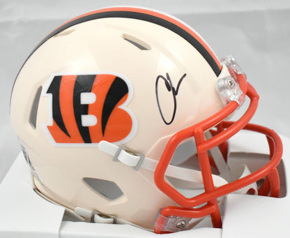 Chad Johnson Signed Cincinnati Bengals Retro Speed Mini Helmet