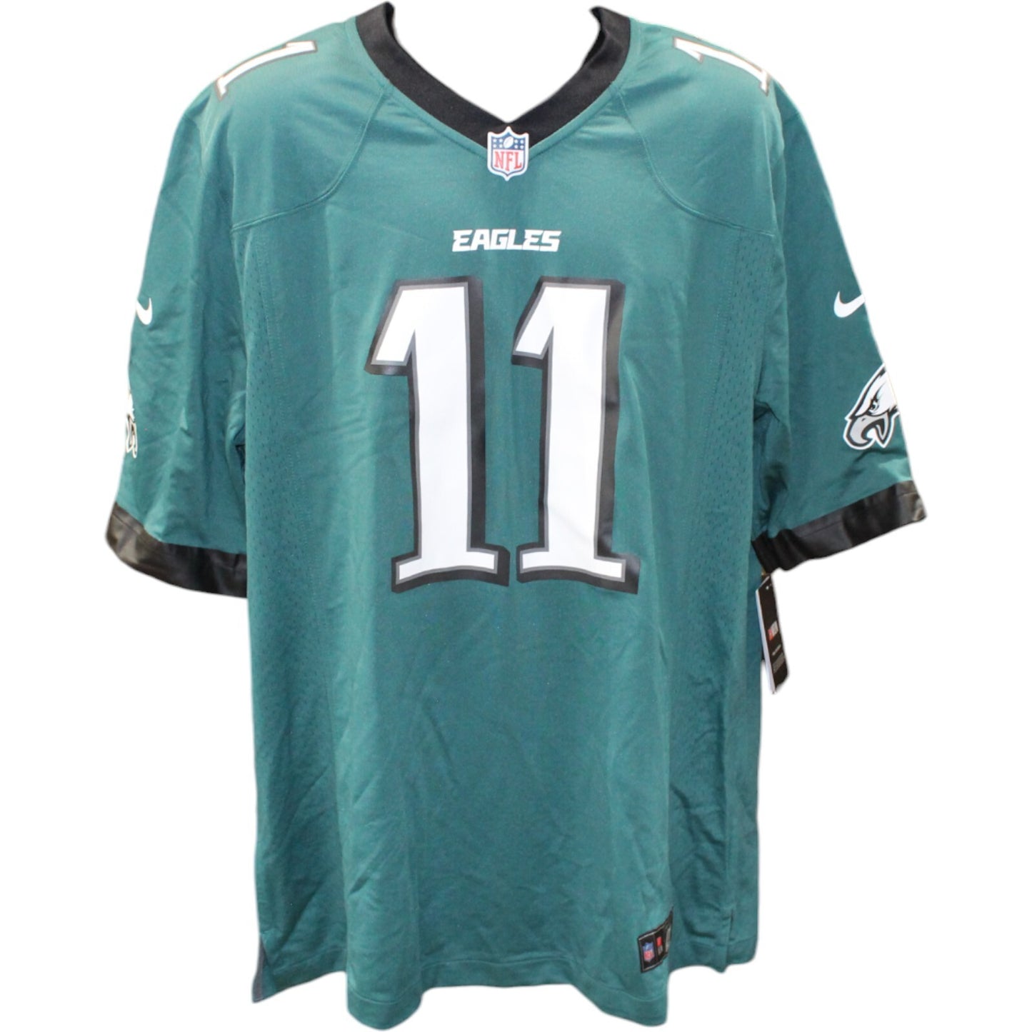 AJ Brown Philadelphia Eagles Autographed Nike Jersey (Beckett COA)