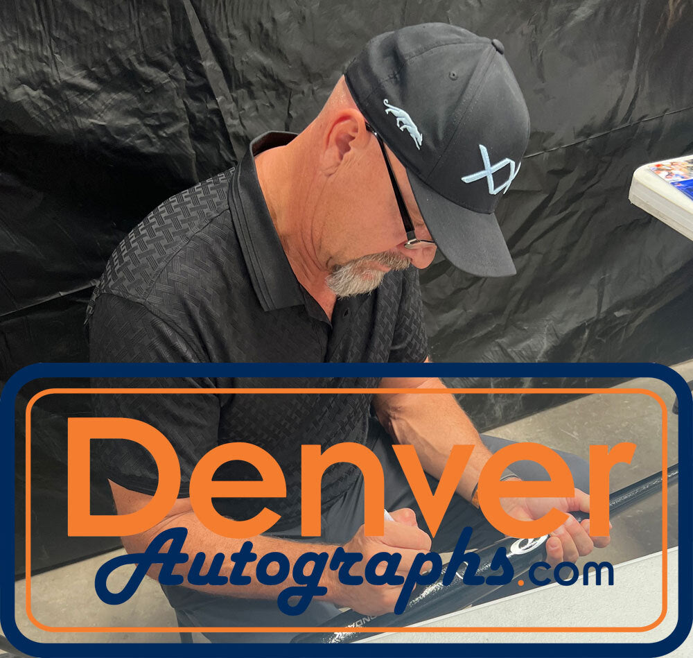 Larry Walker Autographed Colorado Rockies Black Baseball Bat (HOF)