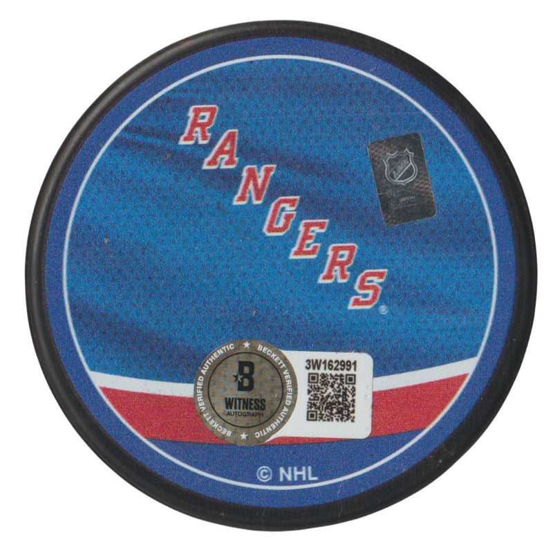 Jaromir Jagr Signed New York Rangers Reverse Retro Hockey Puck (Beckett)