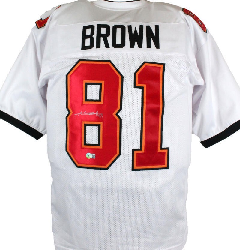 Antonio Brown Signed Tampa Bay Buccaneers Custom White Jersey