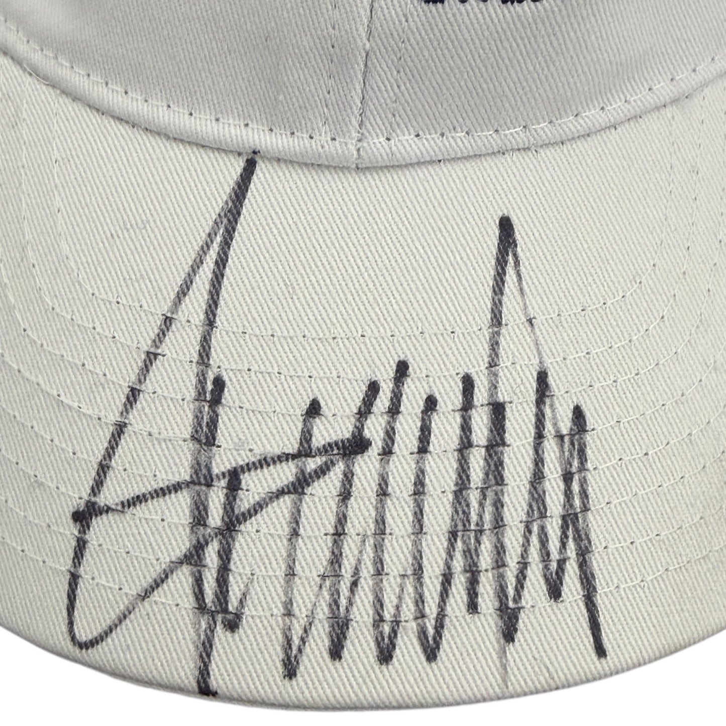 Donald Trump Autographed Make America Great Again MAGA Hat (Beckett)