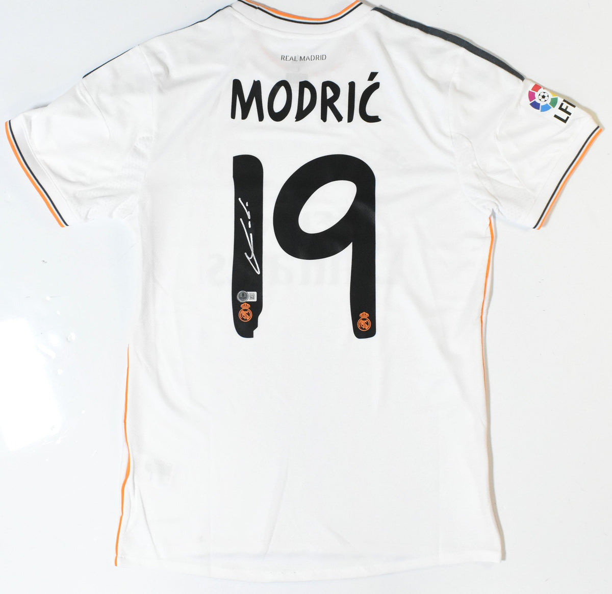 Luka Modric Autographed Real Madrid CF Home Jersey
