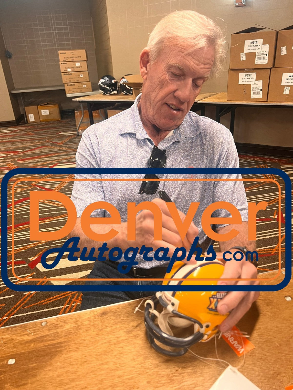 John Elway Signed Denver Broncos Super Bowl XXXIII Mini Helmet (BAS Witness)