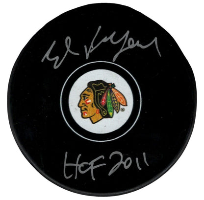 Ed Belfour Signed Chicago Blackhawks Logo Puck HOF 2011 Beckett Witnessed