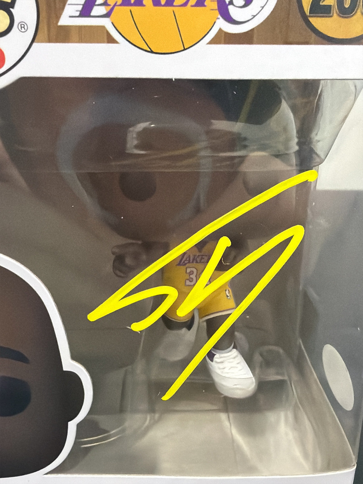 Shaquille O'Neal Signed Lakers 2000 WCF Celebration Funko Pop #208