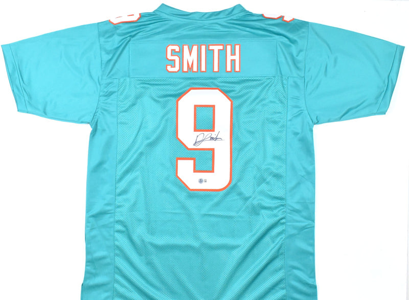 Jonnu Smith Autographed Miami Dolphins Teal Custom Jersey