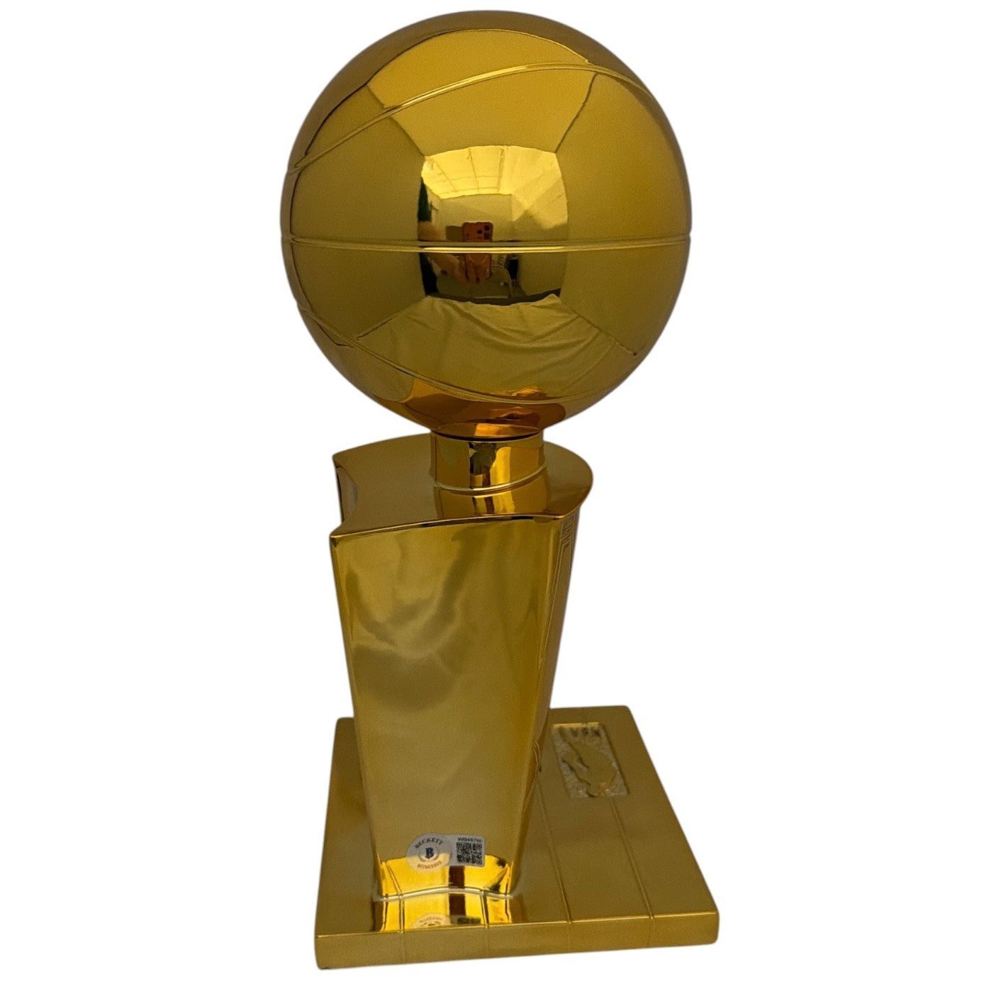 Giannis Antetokounmpo Signed 2021 Milwaukee Bucks Replica Trophy