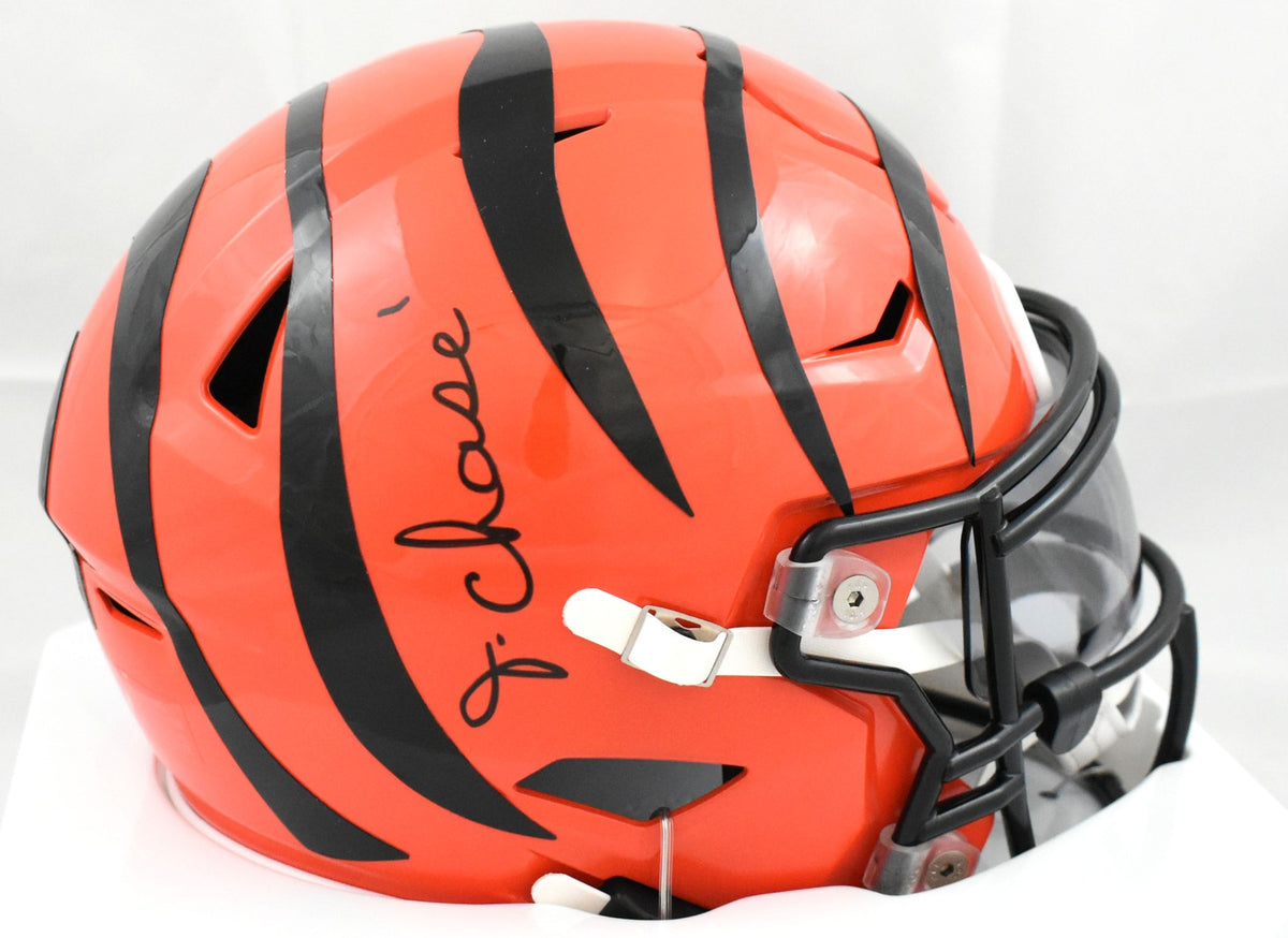 Ja'Marr Chase Signed Cincinnati Bengals Mid-Size SpeedFlex Helmet