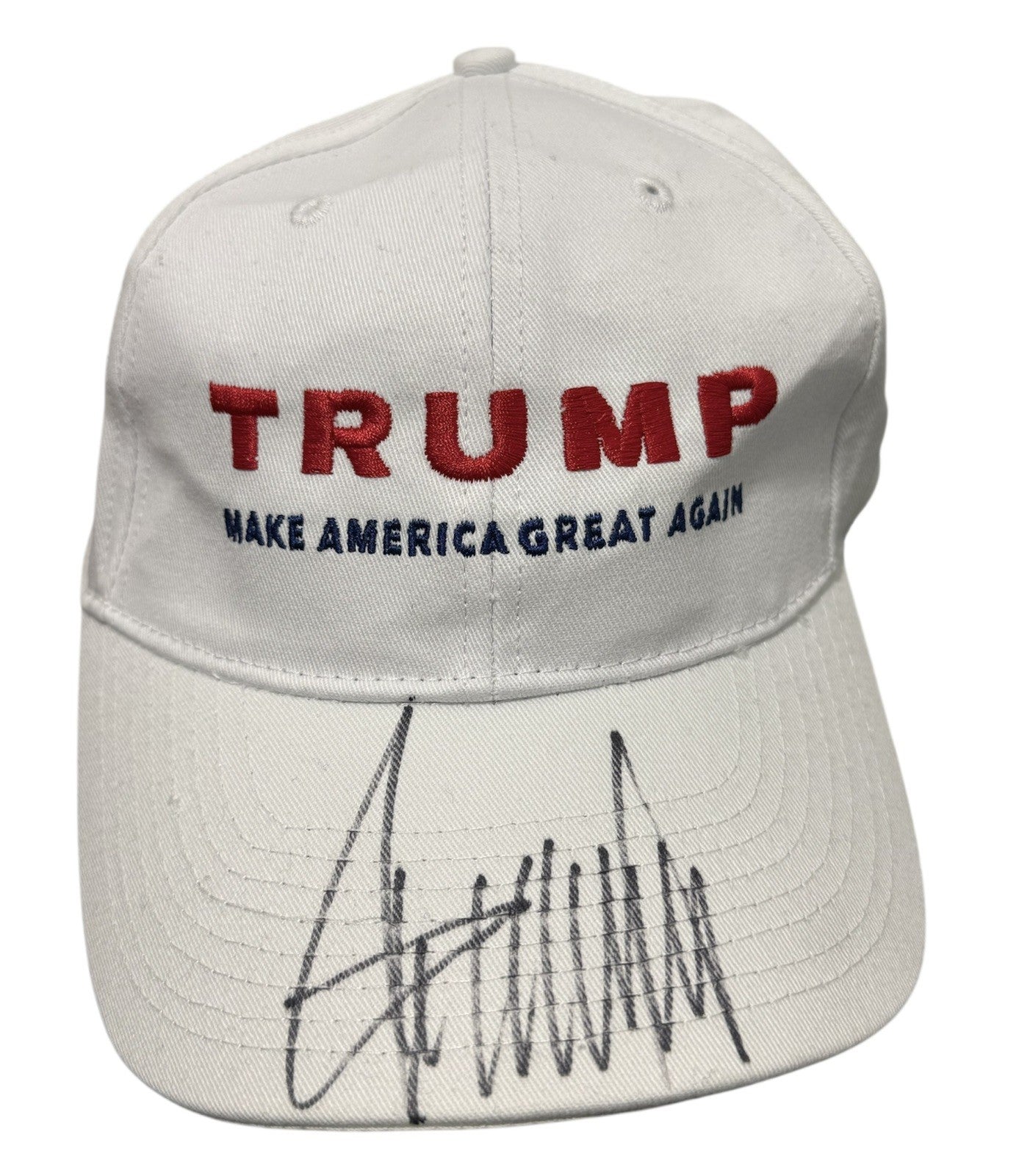 Donald Trump Autographed Make America Great Again MAGA Hat (Beckett)