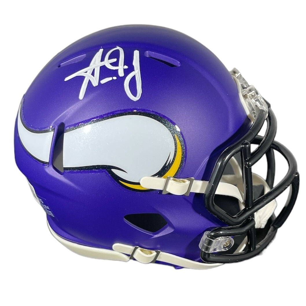 Aaron Jones Signed Minnesota Vikings Speed Mini Helmet (Beckett COA)