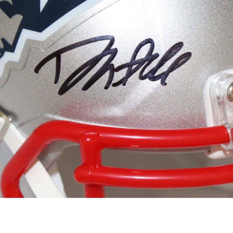 Danny Amendola Signed New England Patriots Speed Mini Helmet Beckett 42410