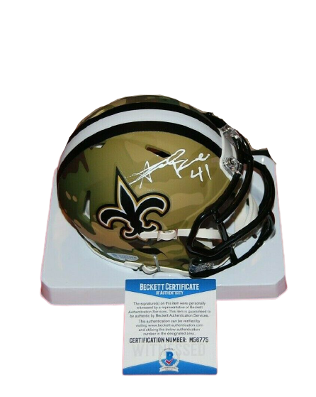 ALVIN KAMARA (New Orleans Saints) signed NFL mini helmet, Salute