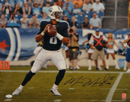 Marcus Mariota Tennessee Titans Signed Titans 16x20 Horizontal Passing Photo (JSA COA)