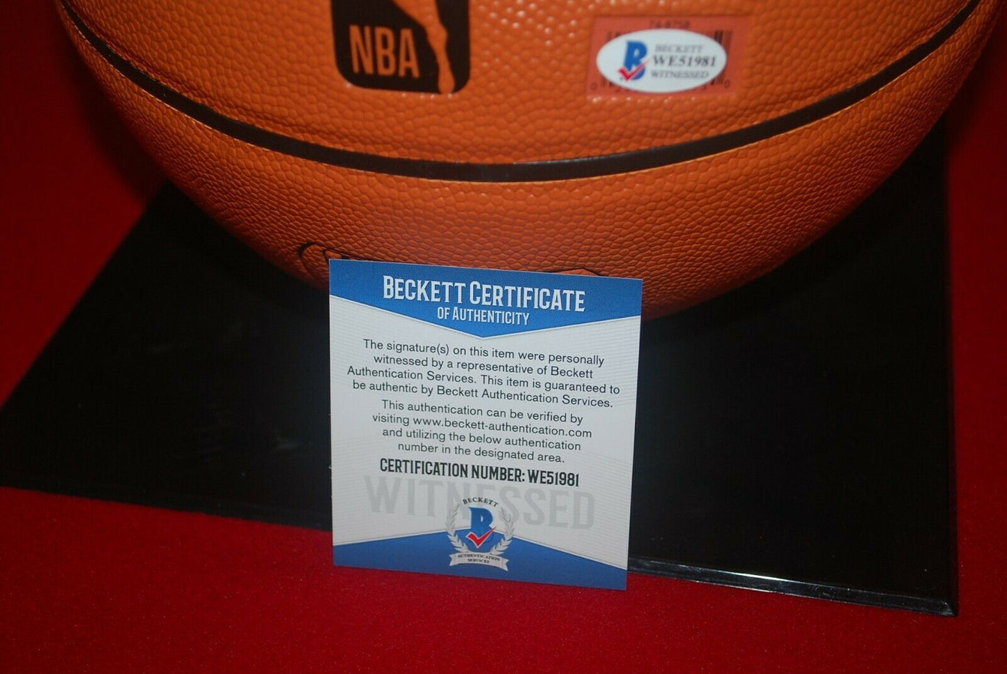 ELGIN GAY BAYLOR Los Angeles Lakers signed Basketball Beckett COA HOF 77 2 (BAS COA)