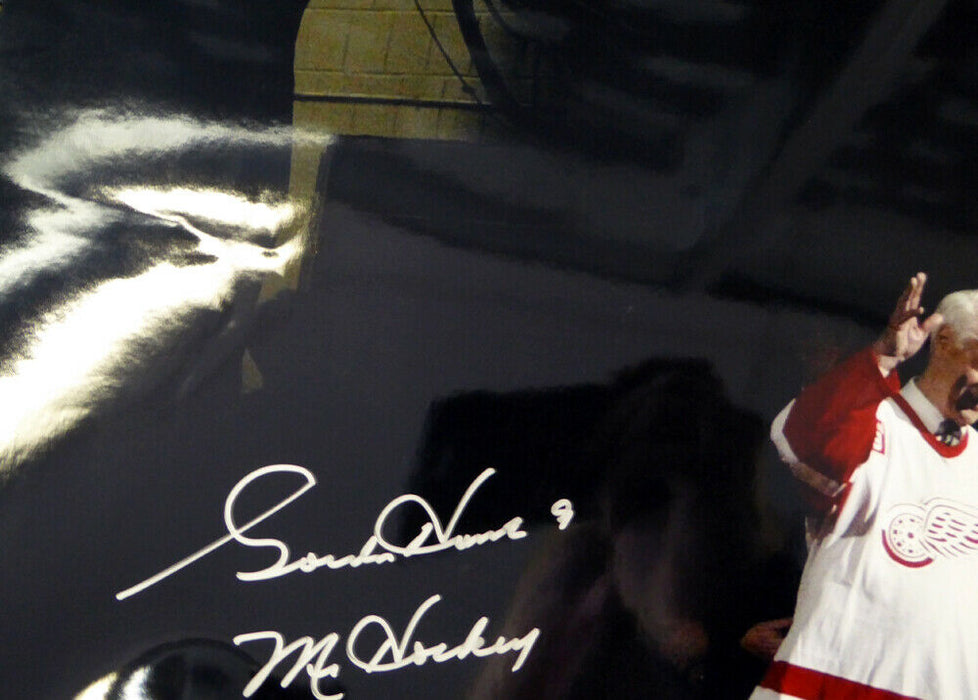 Gordie Howe Detroit Red Wings Autographed Signed 16x20 Photo "Mr. Hockey" V58055 (PSA/DNA COA)