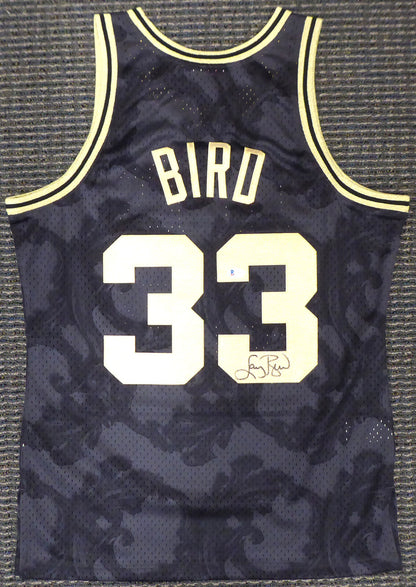 LARRY BIRD BOSTON CELTICS SIGNED BLACK M&N GOLD TOILE JERSEY M (BAS COA)