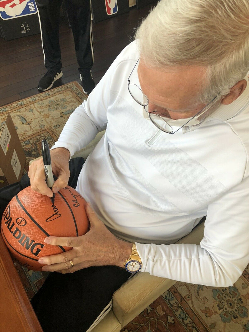 JERRY WEST Los Angeles Lakers signed Basketball HOF 1980 MR CLUTCH (BAS COA)