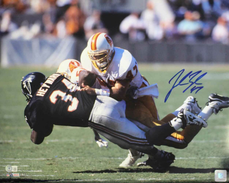 John Lynch Tampa Bay Buccaneers Signed 16x20 Photo 31571 (BAS COA)