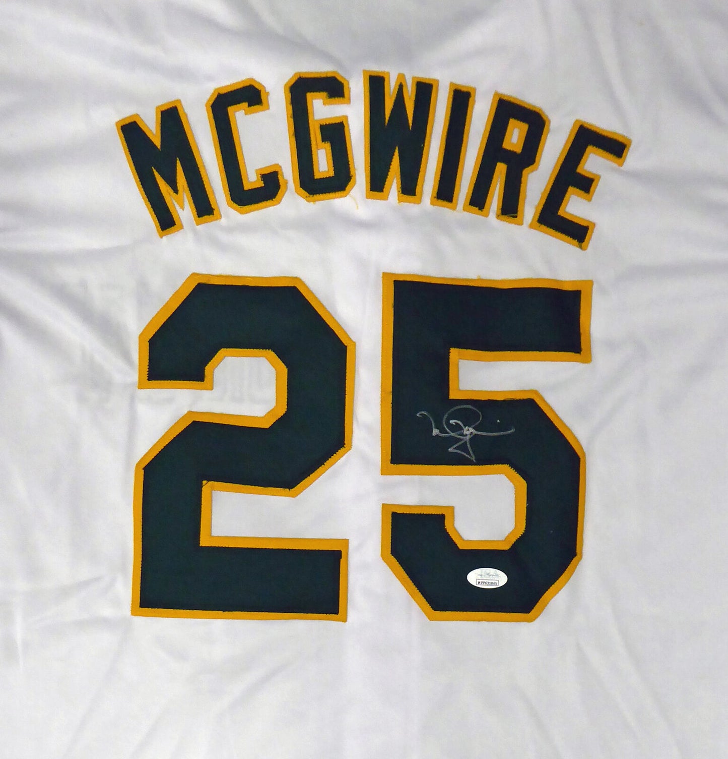 Mark McGwire Oakland Athletics Signed White Jersey 178289 (JSA COA)