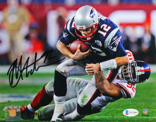 Michael Strahan New York Giants Signed NY Giants 8x10 Tackling Brady Photo *Black (BAS COA)
