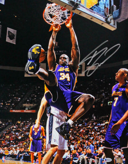 Shaquille O'Neal Los Angeles Lakers Signed LA Lakers 16x20 Dunk w/ Foot Up FP Photo- (BAS COA)