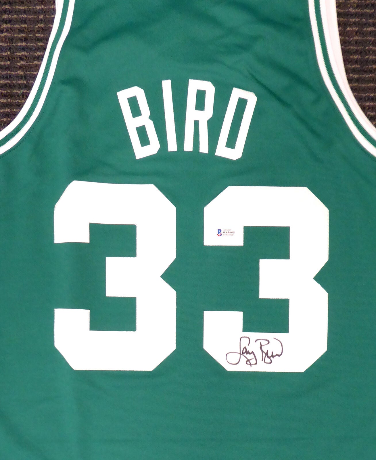 LARRY BIRD BOSTON CELTICS AUTOGRAPHED GREEN MITCHELL & NESS JERSEY M (BAS COA)